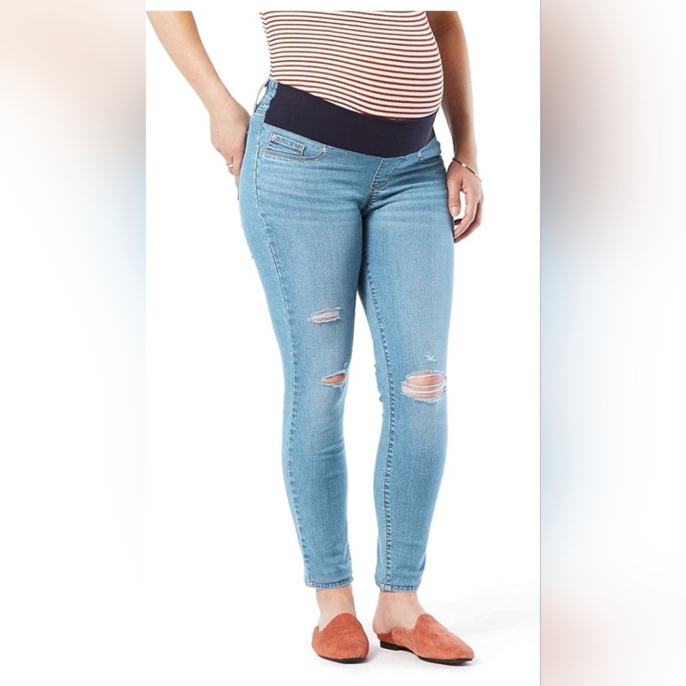 ✨Host Pick✨Levi's Light Denim Maternity Skinny Jeans size large